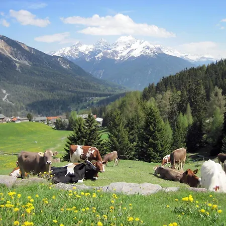 Raschainas Lenzerheide Bed & Breakfast Sporz